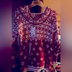 Brand new alpine sweater